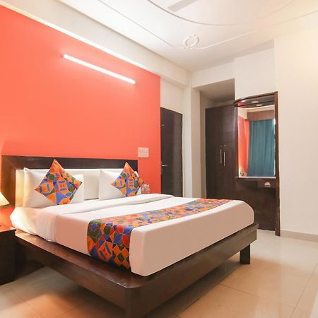 Fabhotel The Lavish Villa Badshahpur Exterior photo
