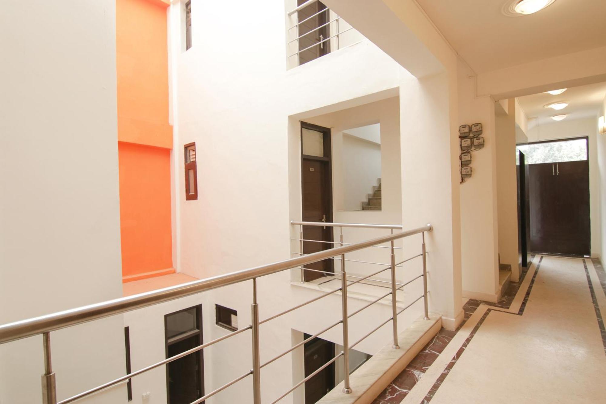 Fabhotel The Lavish Villa Badshahpur Exterior photo