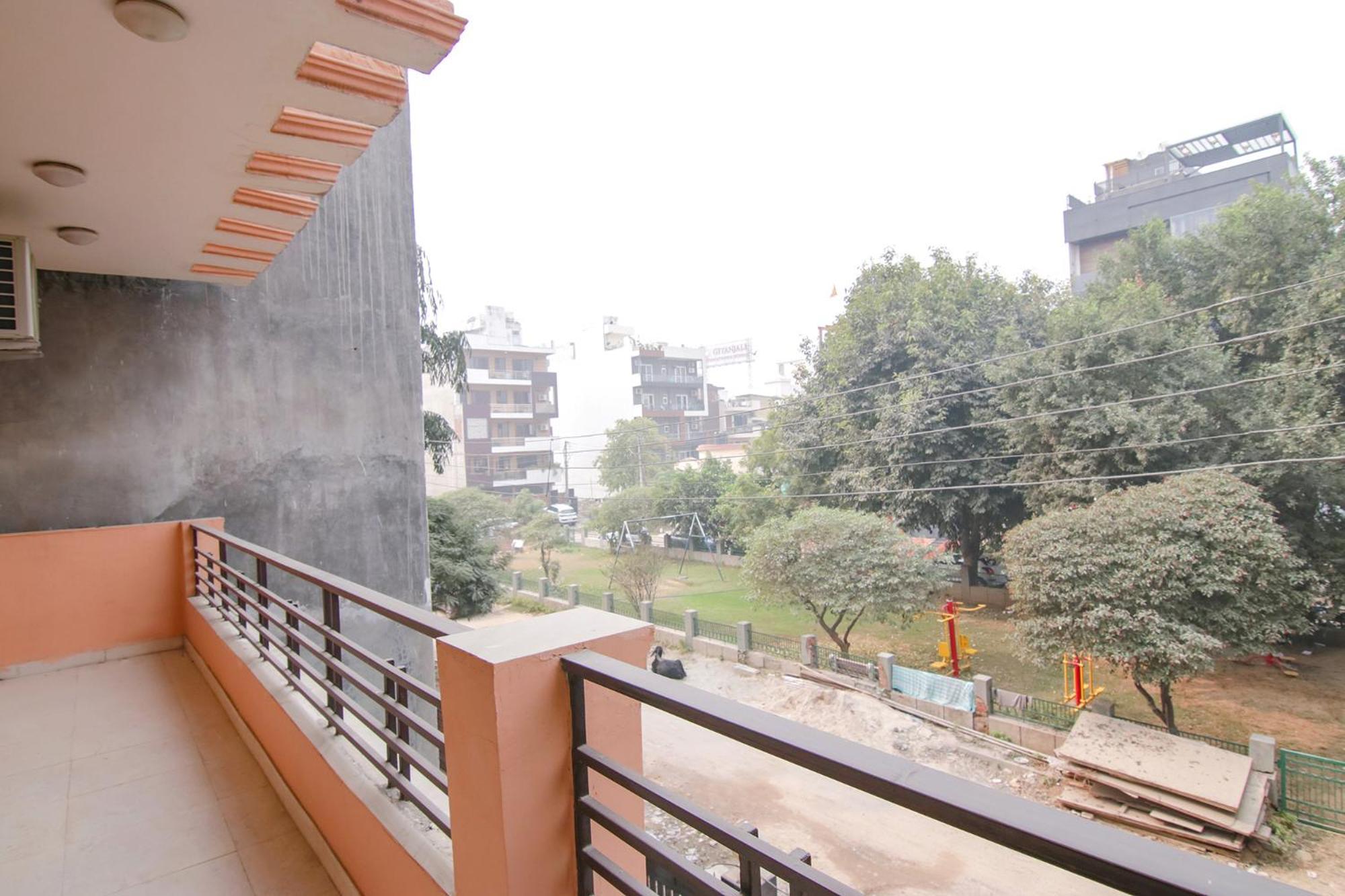 Fabhotel The Lavish Villa Badshahpur Exterior photo